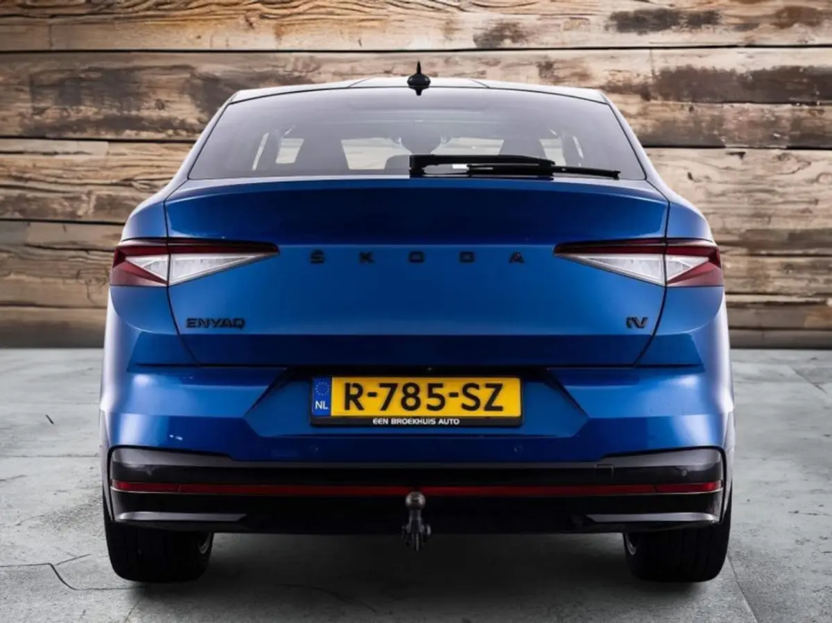 80 RS | Full options | Racing Blue