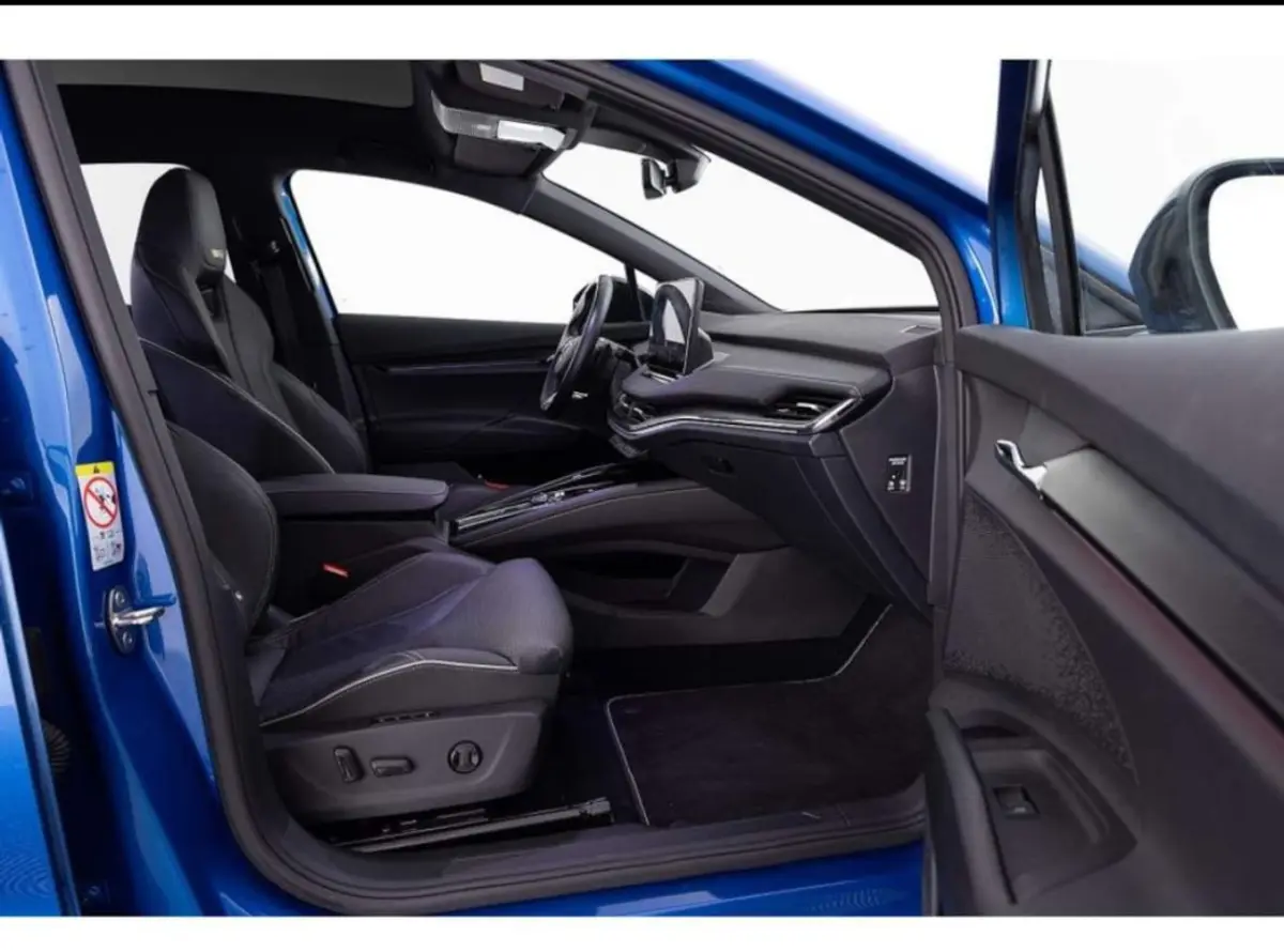 80 RS | Full options | Racing Blue