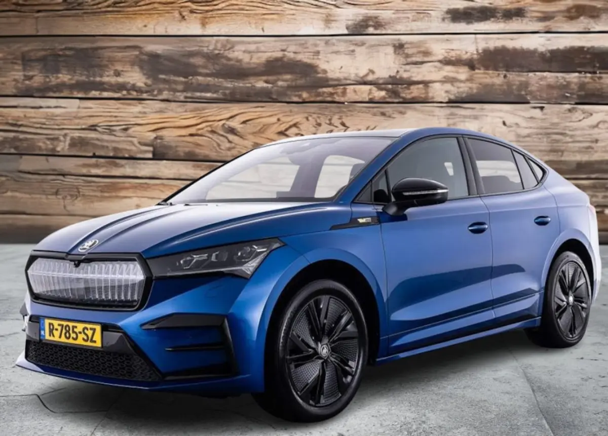 80 RS | Full options | Racing Blue