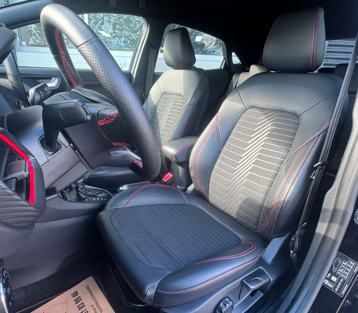 1.0 EcoBoost Hybrid l ST line l 155 PK l ACC l Camera l z.g.a.n