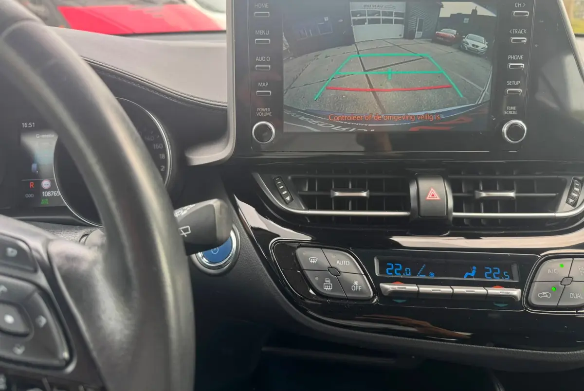 1.8 Hybrid Active l Achteruitrij camera l Stoelverwarming l Navigatie l Top auto