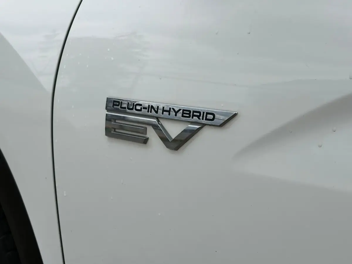 2.4 PHEV First Edition