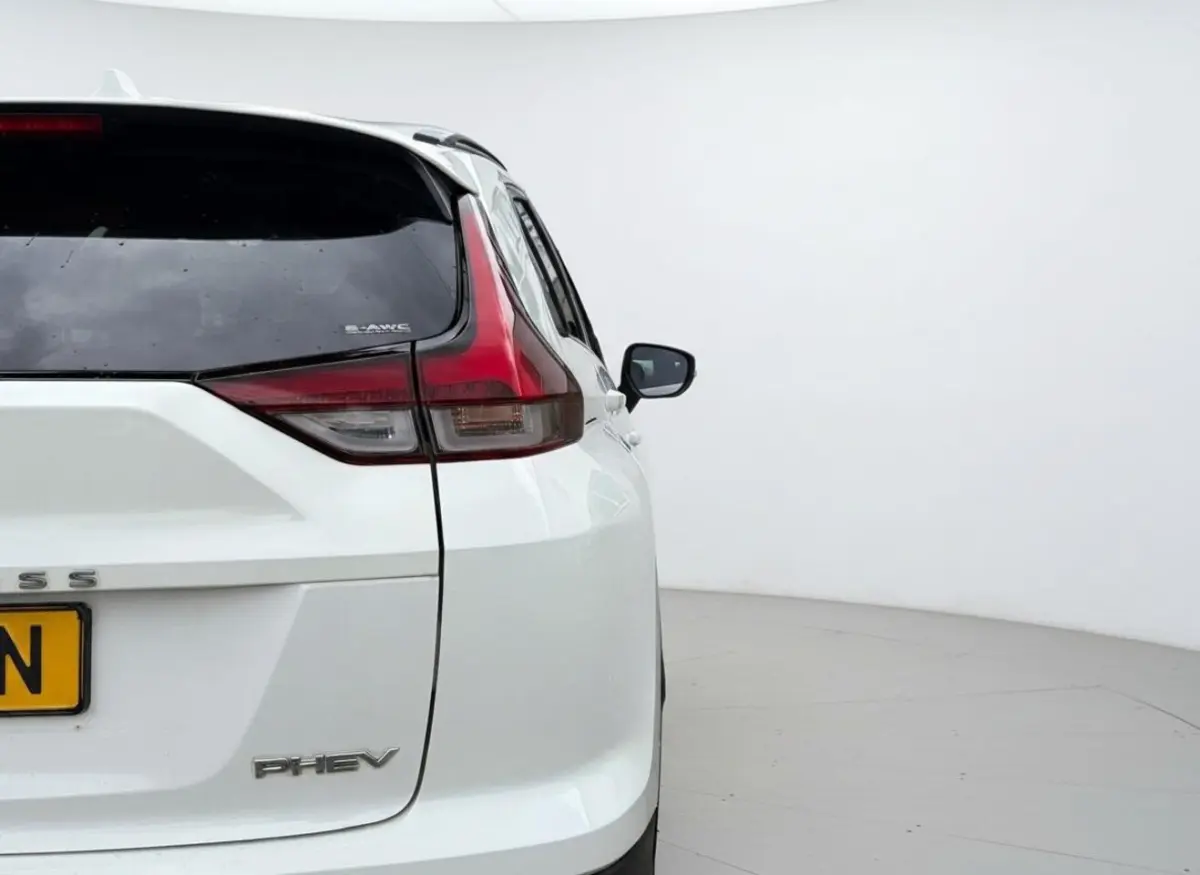 2.4 PHEV First Edition