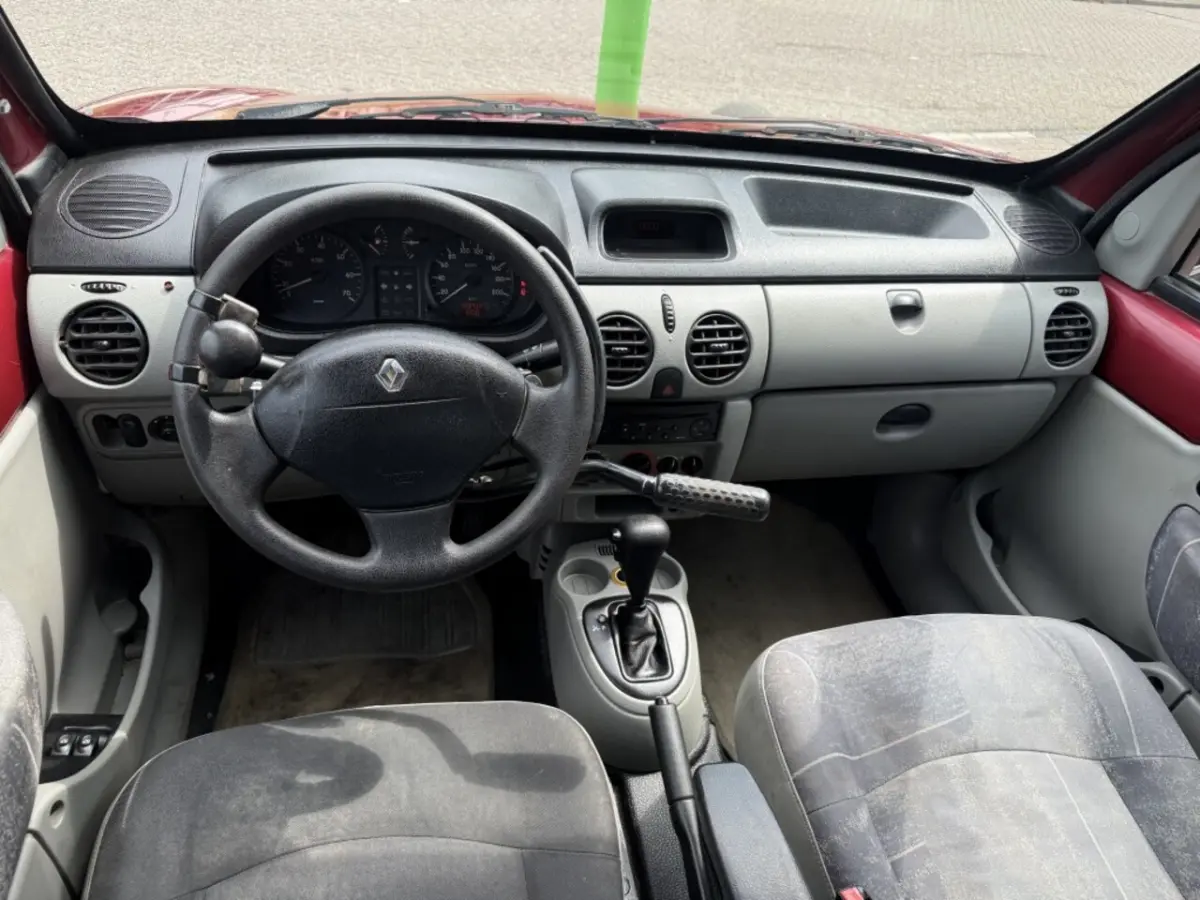 1.6-16V | mindervalide | handbediening rem/gas | automaat | trekhaak |