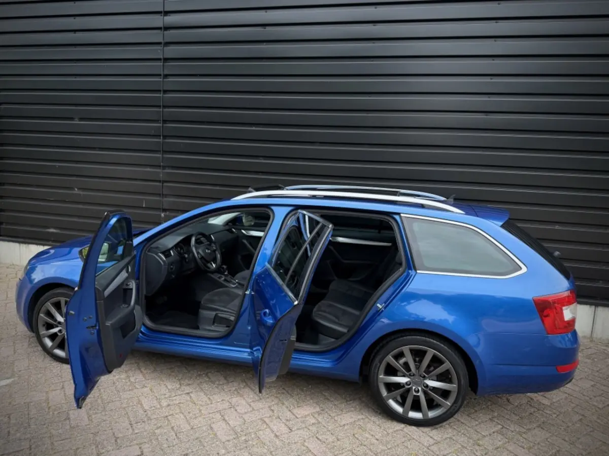 2.0 TDI 150PK AUT|PANO|CAMERA|CARPLAY|KEYLESS|DCC|LEER