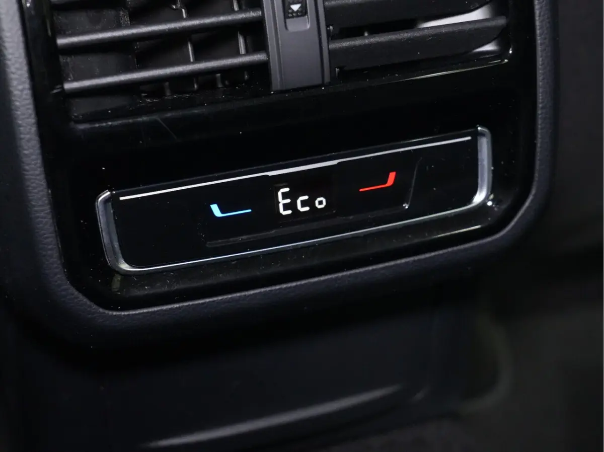 GTE 1.4 TSI eHybrid 218pk PHEV Business / Trekhaak / Travel Assist / Camera 276