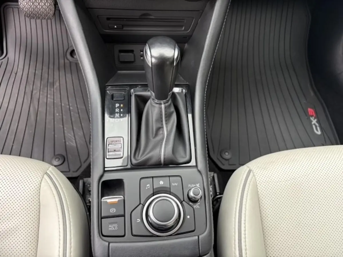 2.0 SkyActiv-G 120 GT-M | Navi | Leer | Trekhaak | 52.940 km Dealeronderhouden