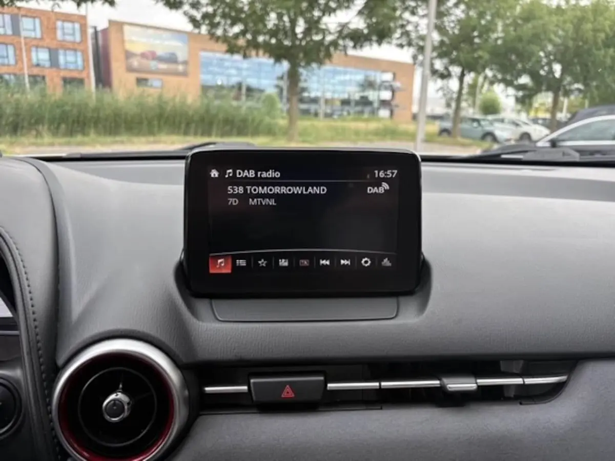 2.0 SkyActiv-G 120 GT-M | Navi | Leer | Trekhaak | 52.940 km Dealeronderhouden