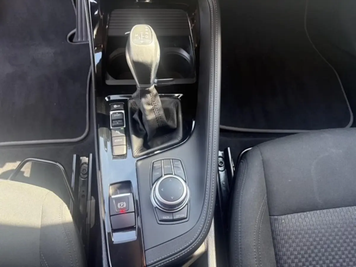xDrive25e Business Edition Plus | Navi | Cruise | 54.677 km Dealeronderhouden