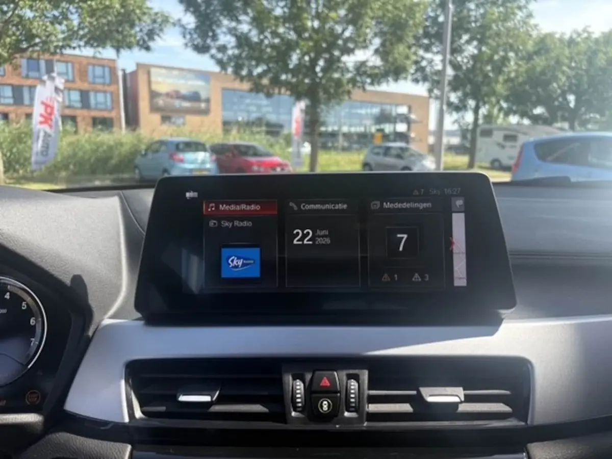 xDrive25e Business Edition Plus | Navi | Cruise | 54.677 km Dealeronderhouden