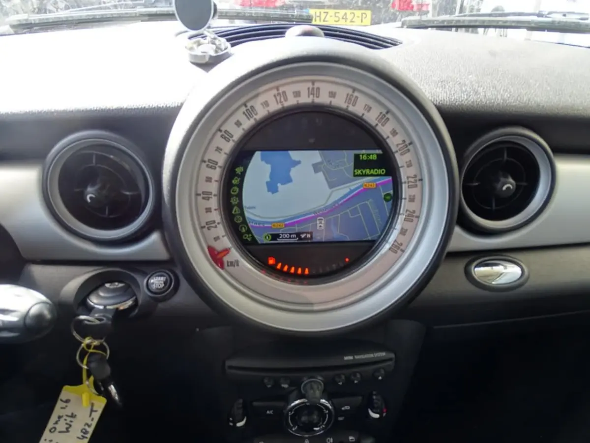 1.6 ONE CHILI -Airco-Navi-usb/aux