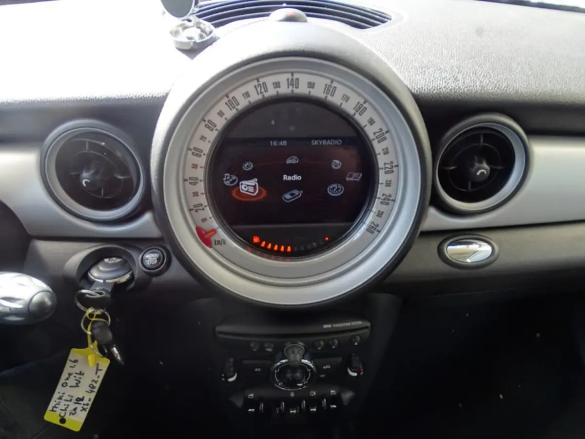 1.6 ONE CHILI -Airco-Navi-usb/aux