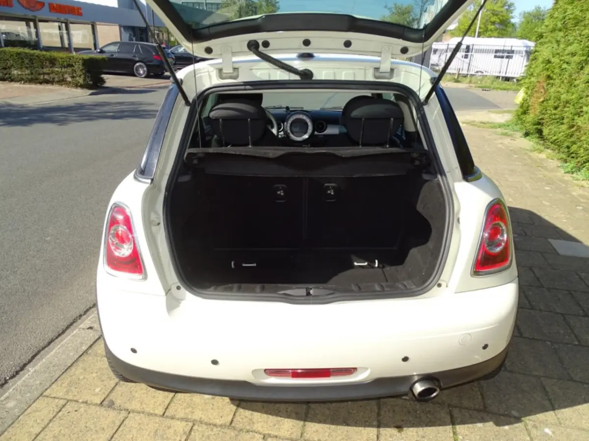 1.6 ONE CHILI -Airco-Navi-usb/aux