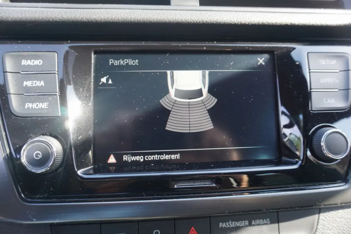 1.0 TSI Greentech 95pk Sport Business Carplay