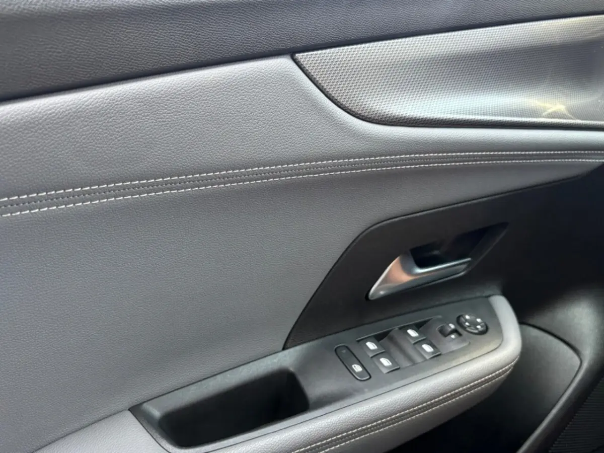 1.2 TURBO ELEGANCE. NAVI CAMERA AIRCO LMV CARPLAY