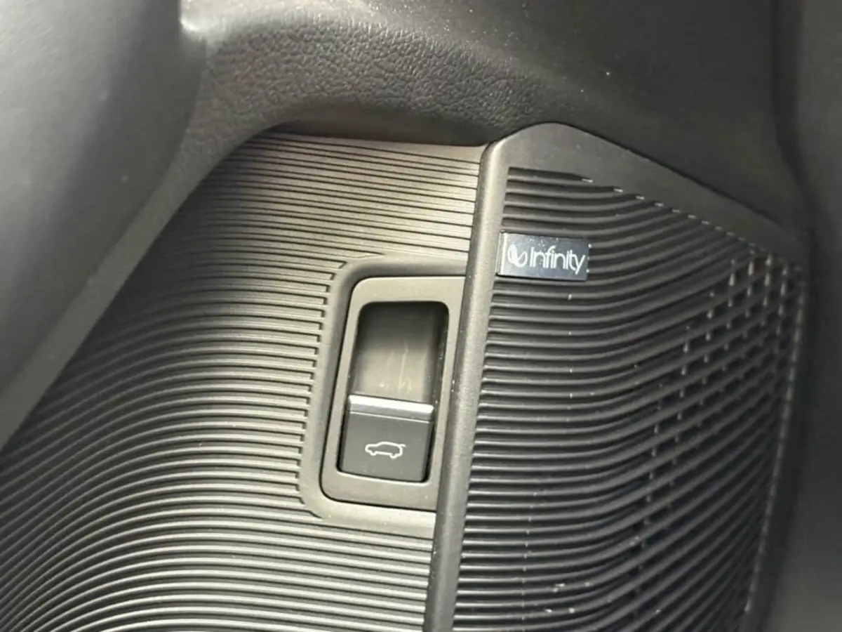 1.5 DM i-FWD BOOST PHEV AUT 218PK LEER PANO-DAK NAVI CAMERA HEAD-UP