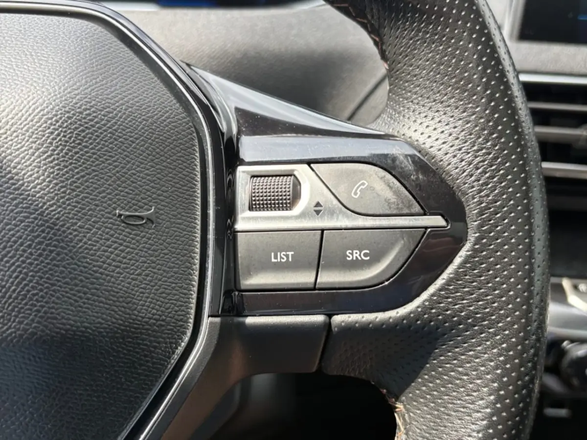 1.2 PURETECH 130PK GT-LINE PANO-DAK NAVIGATIE CAMERA AIRCO LMV PDC