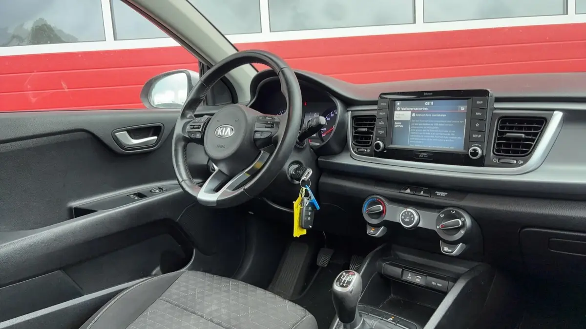 1.0 TGDI ComfortPlusLine Navigator CARPLAY / CAMERA / DAB+ / CRUISE / PDC / NAVI / AIRCO /