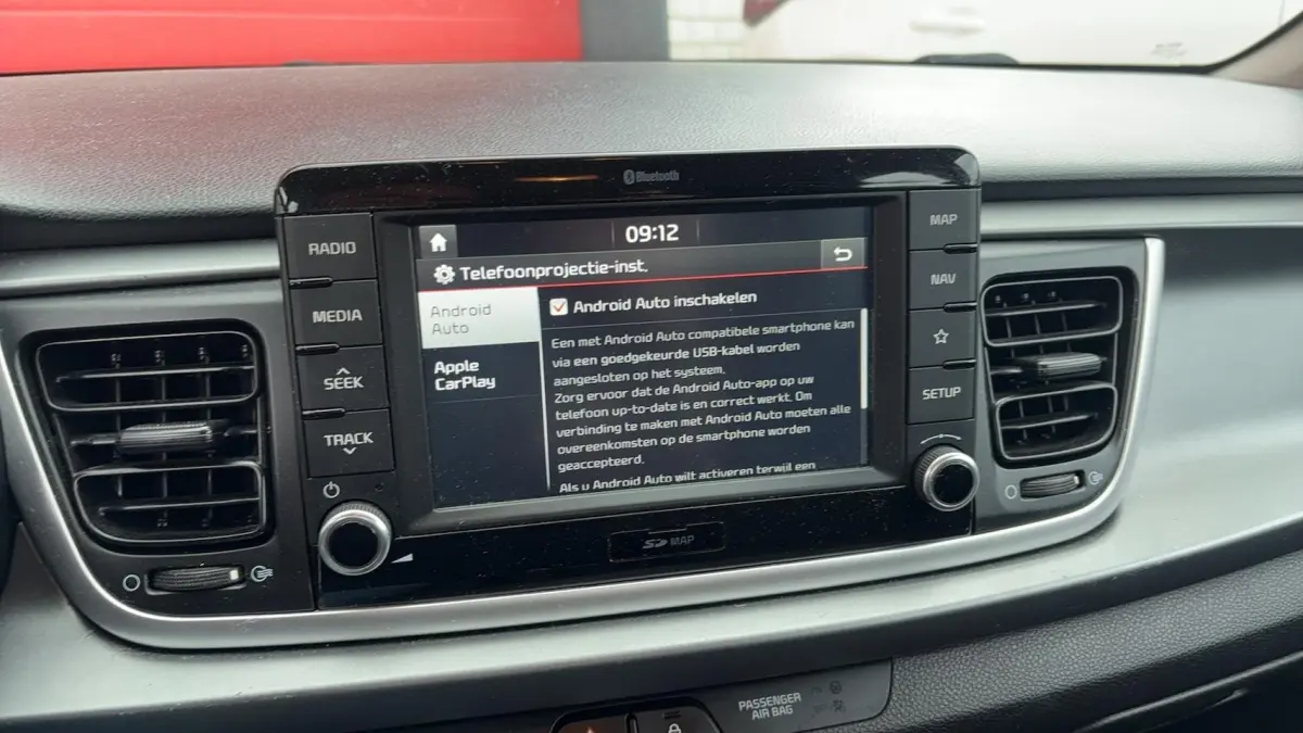 1.0 TGDI ComfortPlusLine Navigator CARPLAY / CAMERA / DAB+ / CRUISE / PDC / NAVI / AIRCO /