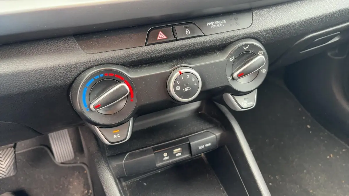 1.0 TGDI ComfortPlusLine Navigator CARPLAY / CAMERA / DAB+ / CRUISE / PDC / NAVI / AIRCO /