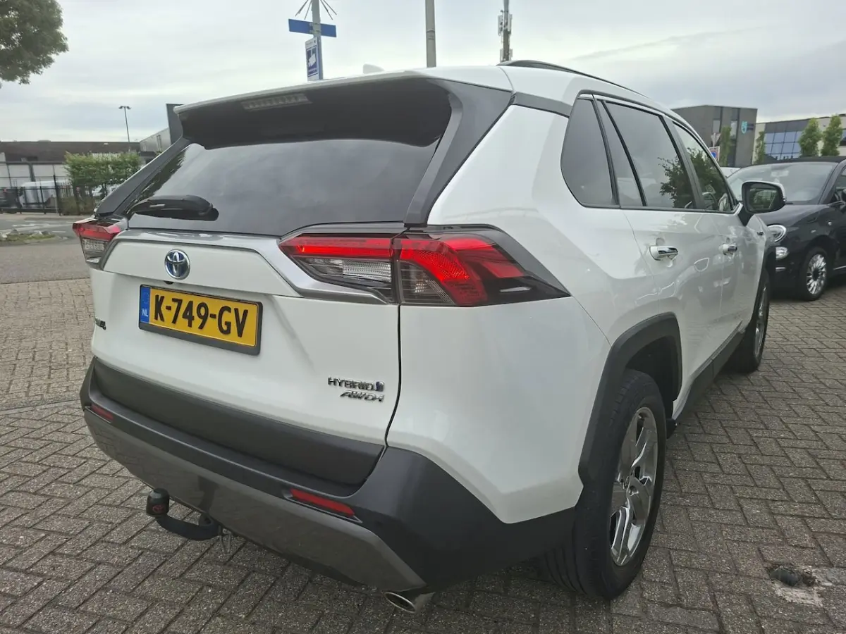 2.5 Hybrid AWD Executive / leer / trekhaak / stoelventilatie / car play