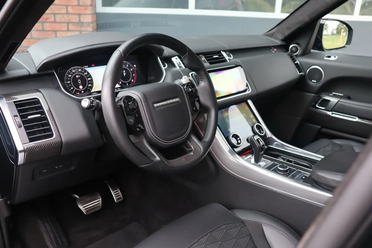 P575 SVR, Carbon, Pano, BTW