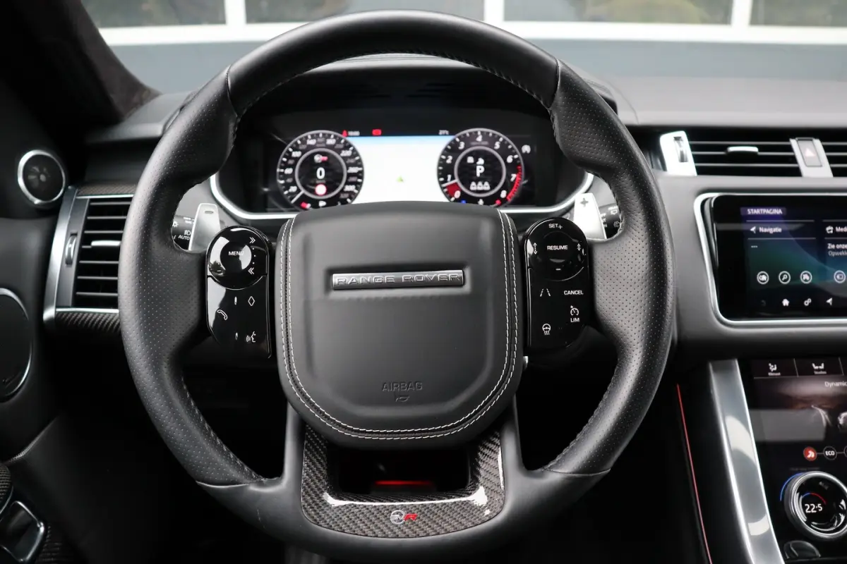 P575 SVR, Carbon, Pano, BTW