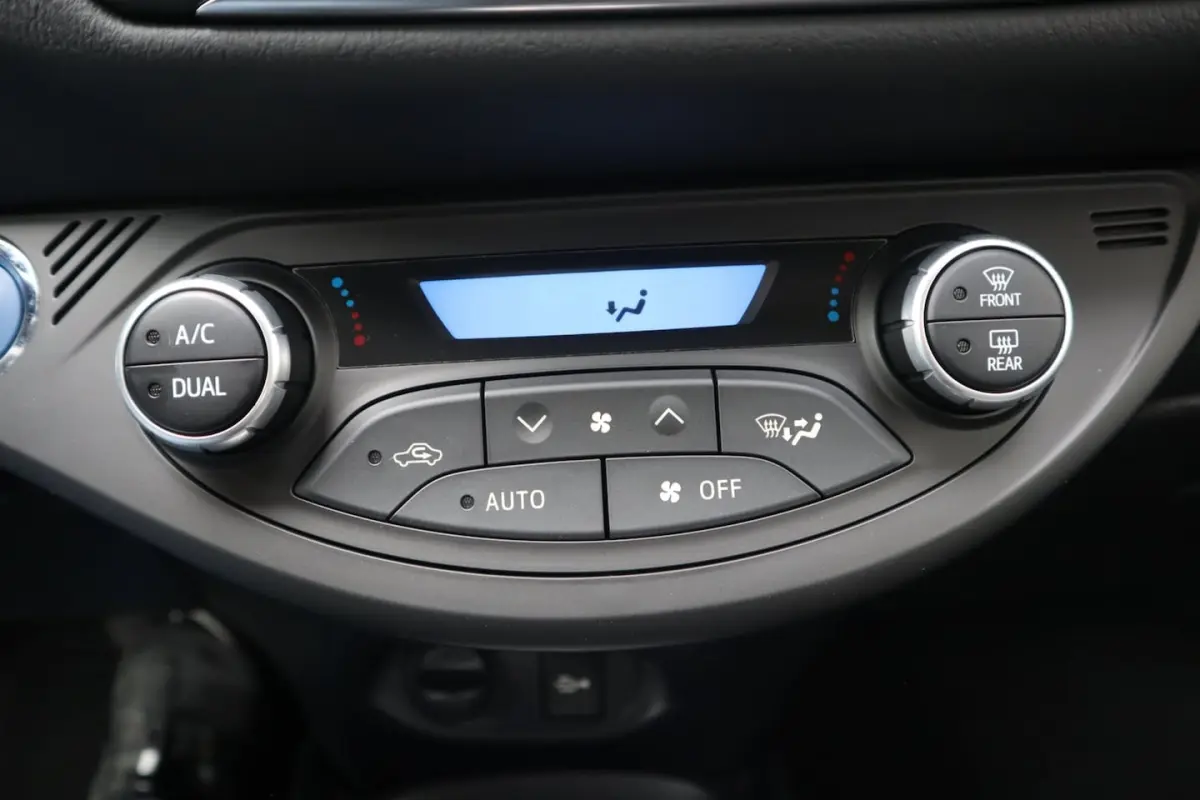 1.5 Hybrid Premium