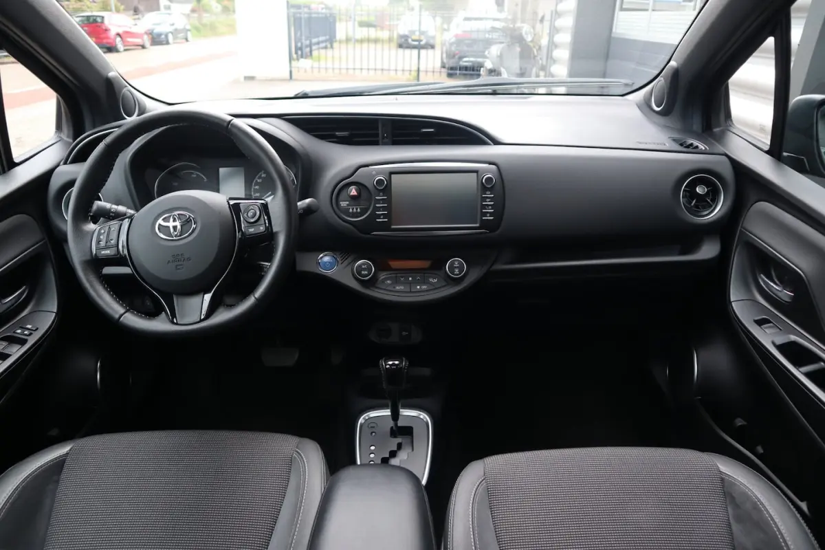 1.5 Hybrid Premium