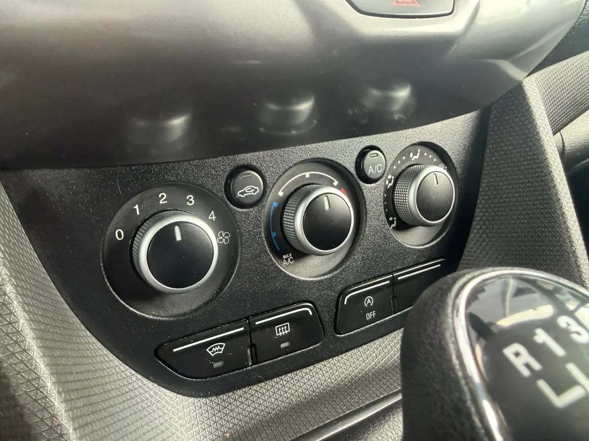 1.0 Ecoboost L1 Trend BENZINE|TREKHAAK|STOELVERWARMING