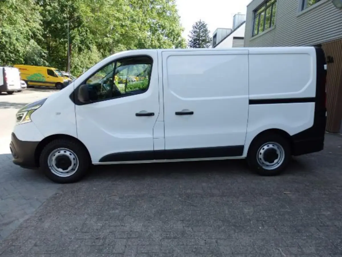 2.0 dCi 120 L1H1 88KW L+R SCHUIFDEUR AIRCO NAVI TREKHAAK CRUISE