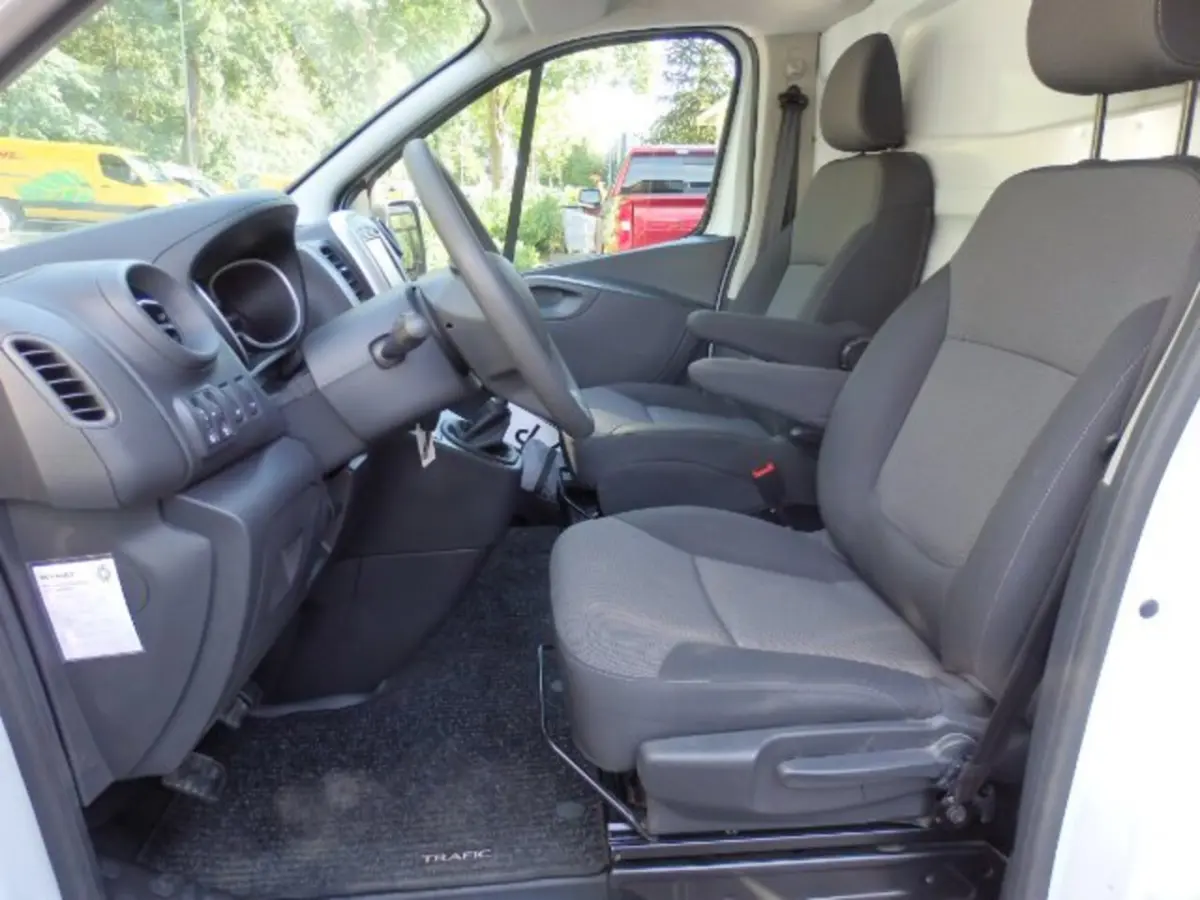 2.0 dCi 120 L1H1 88KW L+R SCHUIFDEUR AIRCO NAVI TREKHAAK CRUISE