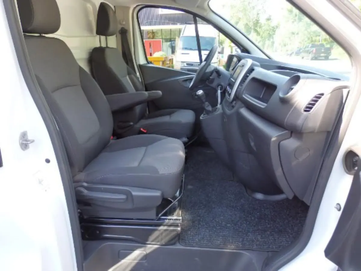 2.0 dCi 120 L1H1 88KW L+R SCHUIFDEUR AIRCO NAVI TREKHAAK CRUISE