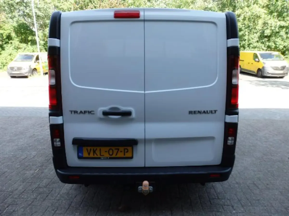 2.0 dCi 120 L1H1 88KW L+R SCHUIFDEUR AIRCO NAVI TREKHAAK CRUISE