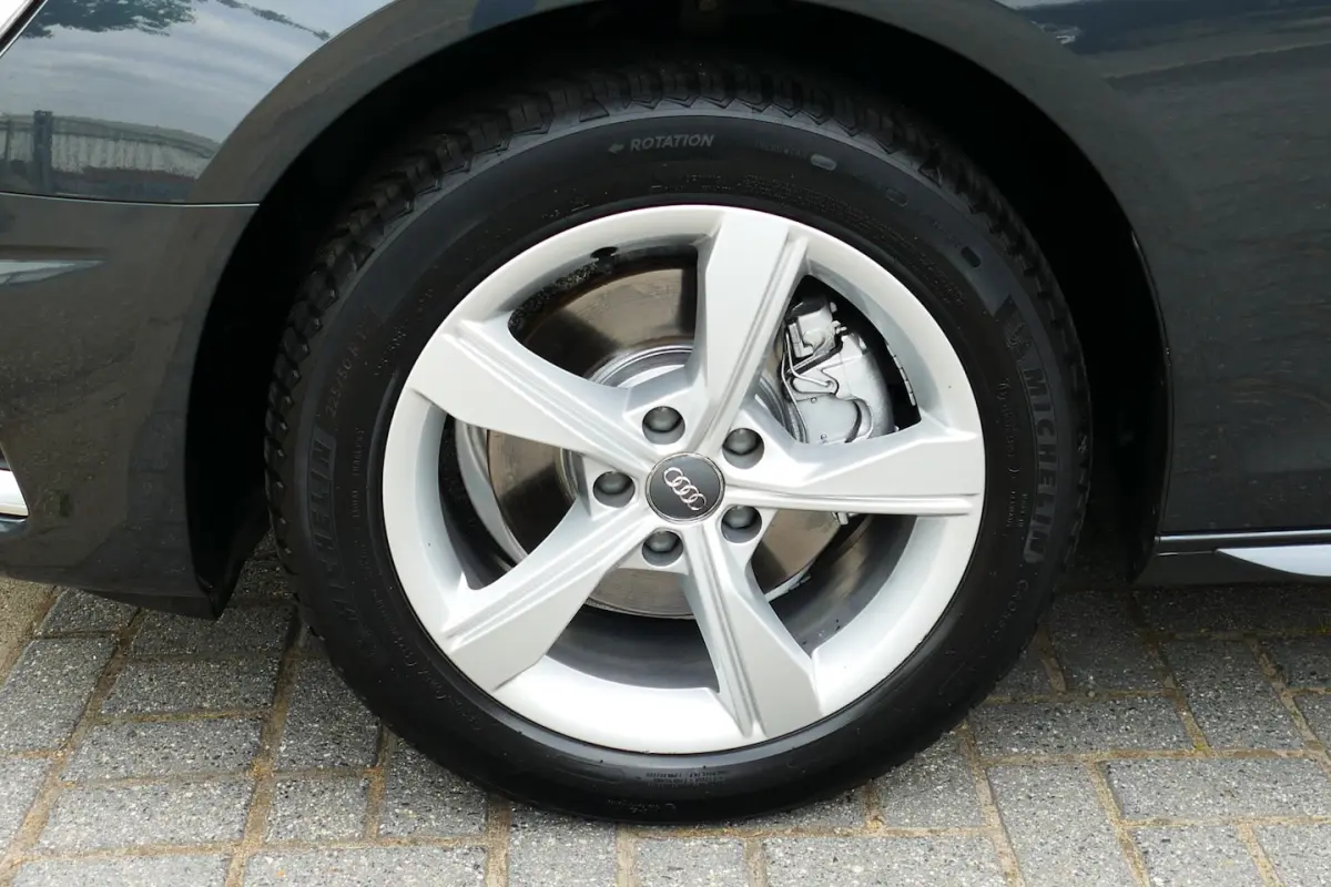 40 TFSI 190pk Launch edition Sport BJ12-2019 Face Lift. Adap Cruise, Navi, Clima, StoelVer