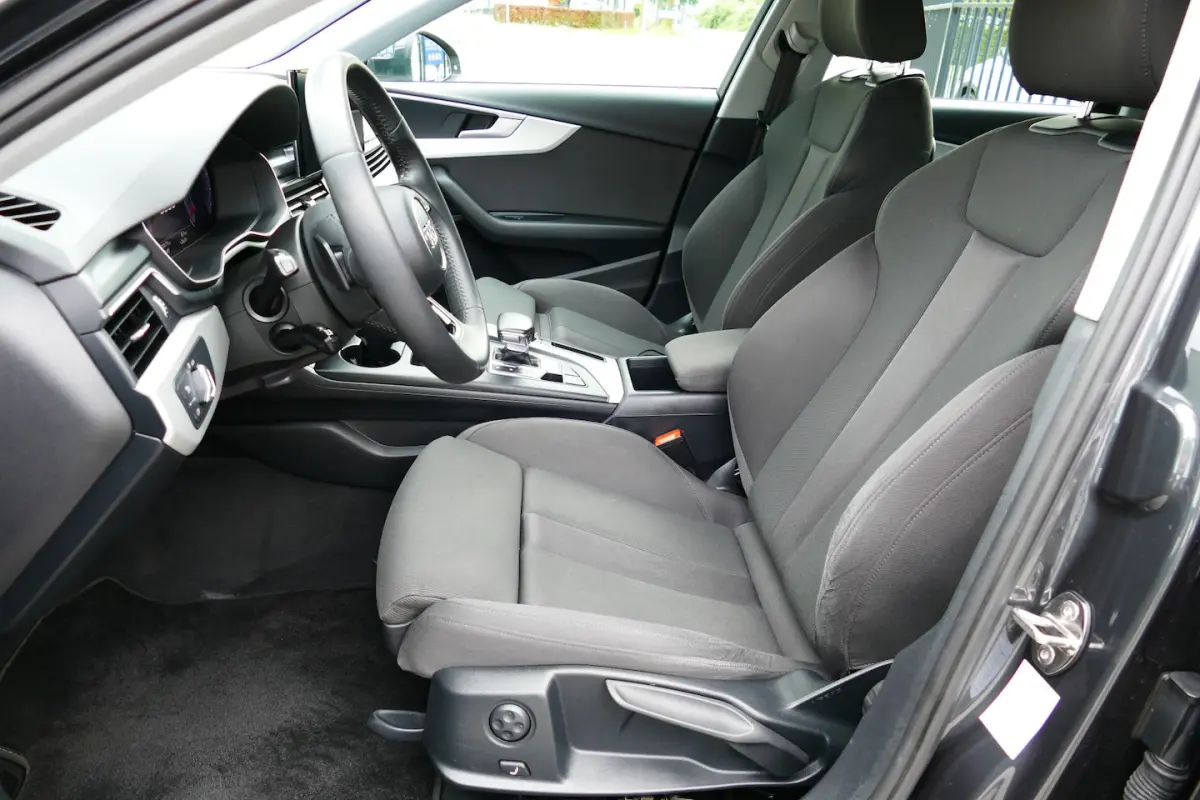 40 TFSI 190pk Launch edition Sport BJ12-2019 Face Lift. Adap Cruise, Navi, Clima, StoelVer