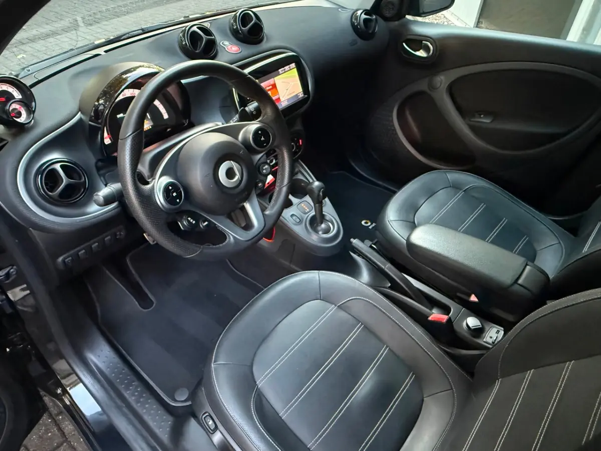 1.0 Turbo Prime NAP Automaat Pano/Leder/LED/Camera/Climate/Stoelverwarming/Navigatie/Bluet