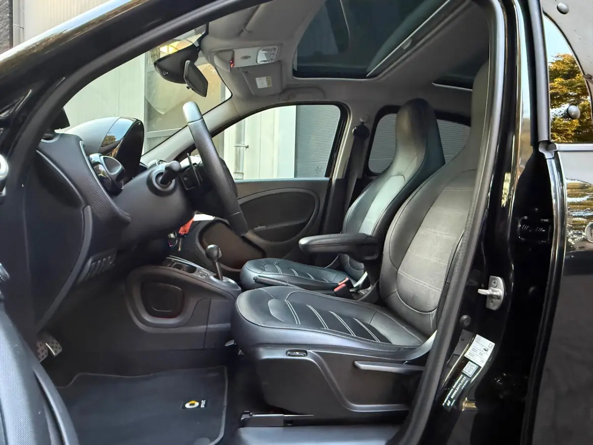 1.0 Turbo Prime NAP Automaat Pano/Leder/LED/Camera/Climate/Stoelverwarming/Navigatie/Bluet