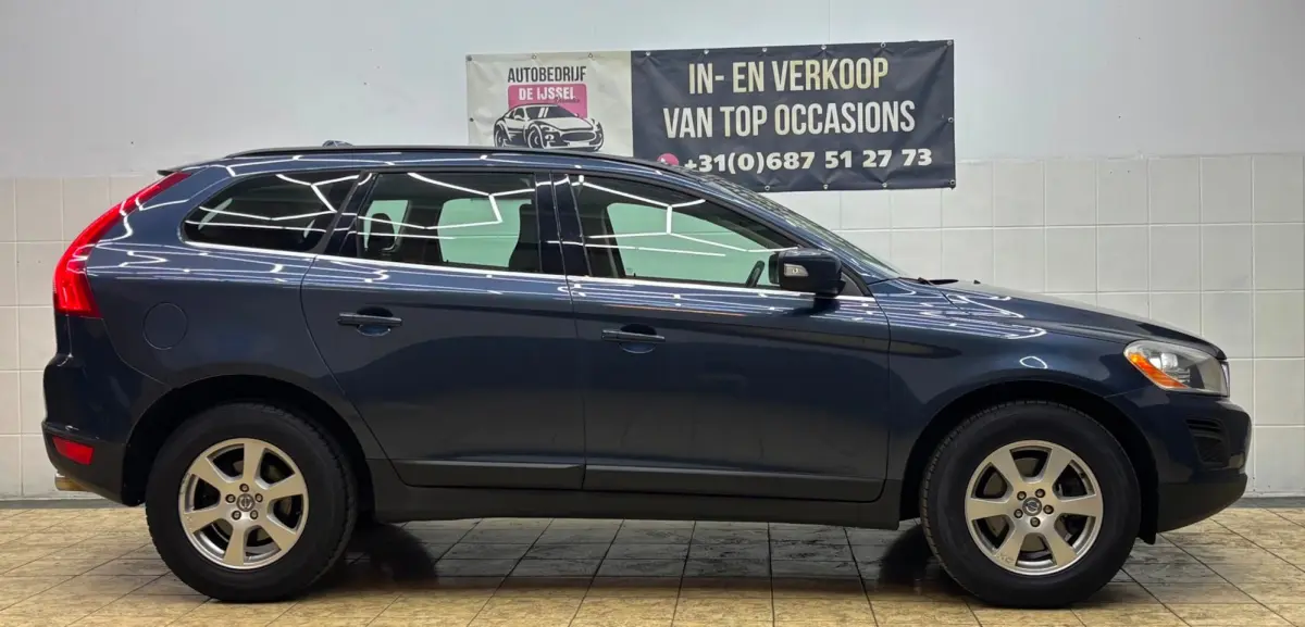 2.0 T5 Momentum/ 1STE EIGENAAR / Dealer O.H