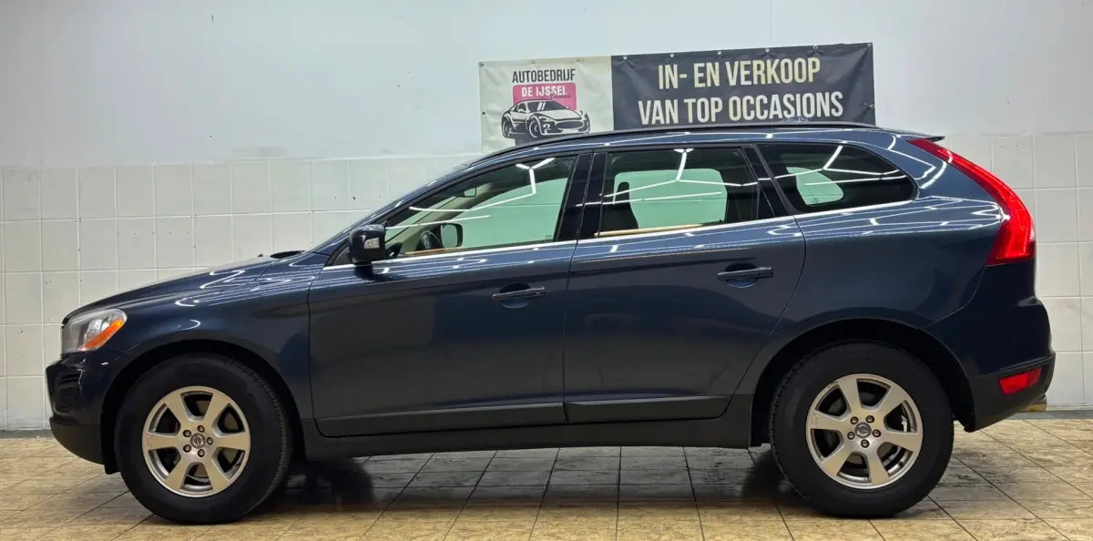 2.0 T5 Momentum/ 1STE EIGENAAR / Dealer O.H