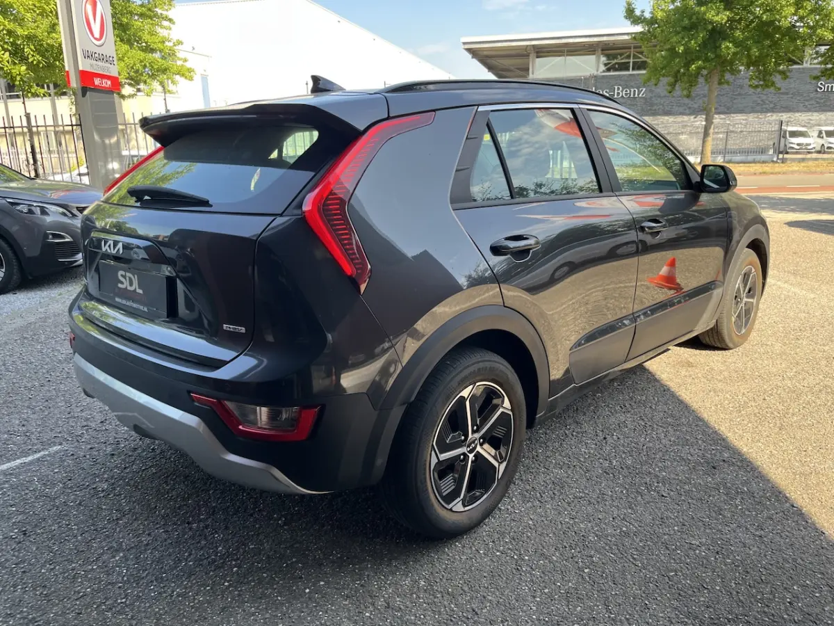 1.6 GDi Hybrid DynamicLine // ADAPT. CRUISE // LED // CAMERA+SENSOREN // NAVI+CARPLAY // S