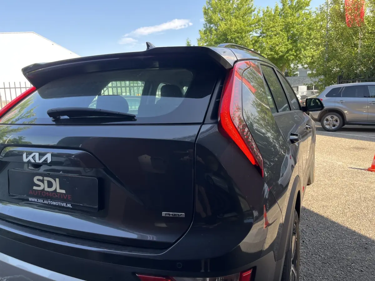 1.6 GDi Hybrid DynamicLine // ADAPT. CRUISE // LED // CAMERA+SENSOREN // NAVI+CARPLAY // S