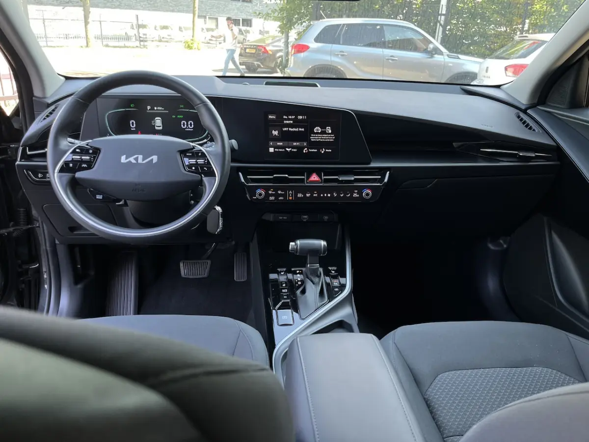 1.6 GDi Hybrid DynamicLine // ADAPT. CRUISE // LED // CAMERA+SENSOREN // NAVI+CARPLAY // S