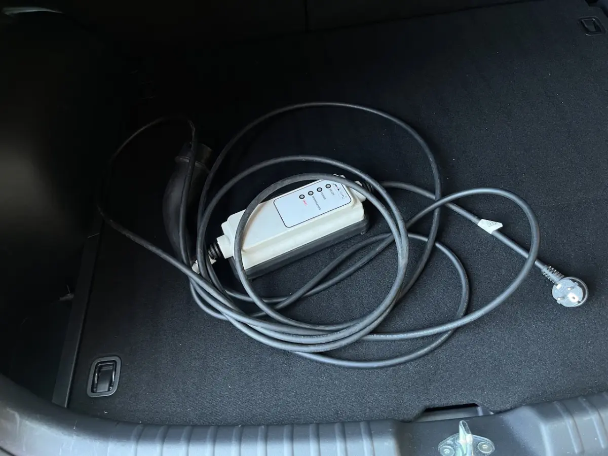1.6 GDi Hybrid DynamicLine // ADAPT. CRUISE // LED // CAMERA+SENSOREN // NAVI+CARPLAY // S