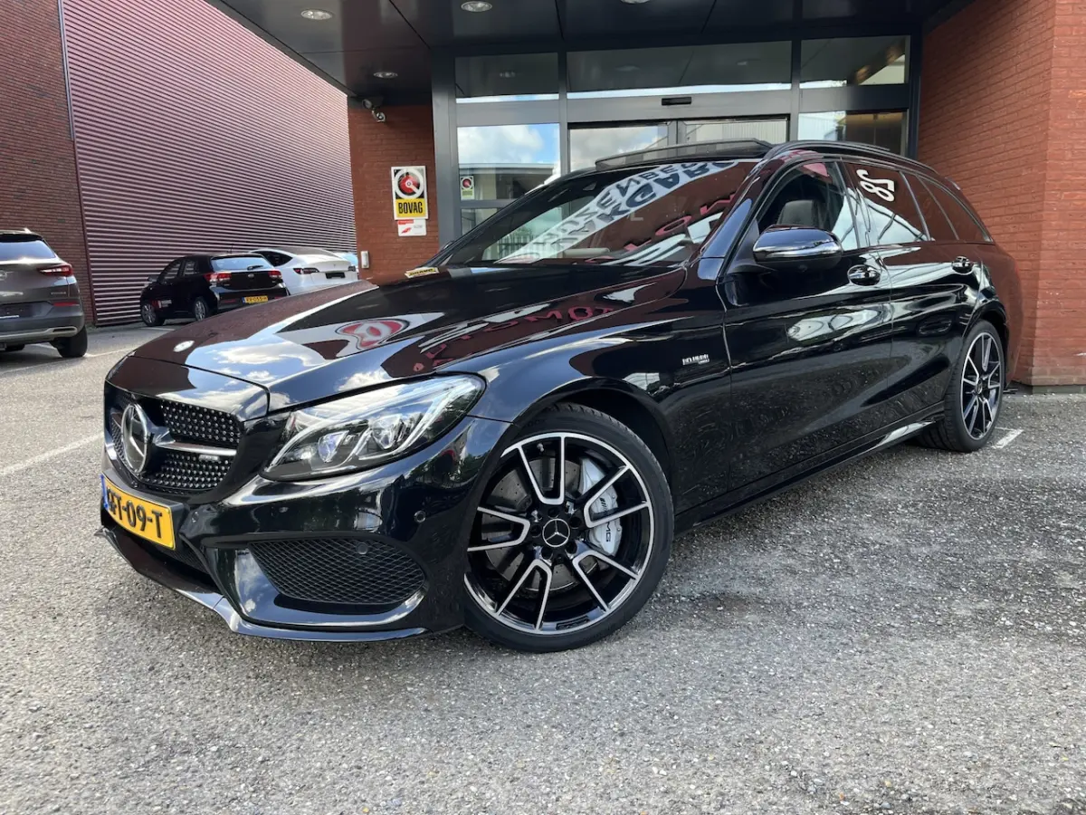 AMG 43 4MATIC // BURMESTER // SCHAALSTOELEN // PANO-SCHUIFDAK // 360 CAMERA // DODEHOEK //