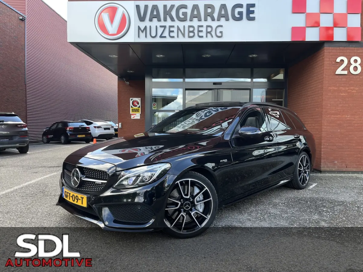 AMG 43 4MATIC // BURMESTER // SCHAALSTOELEN // PANO-SCHUIFDAK // 360 CAMERA // DODEHOEK //