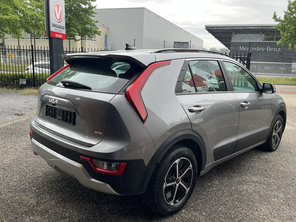 1.6 GDi Hybrid ComfortLine // NAVI // CLIMA // ADAPTIVE CRUISE // CAMERA // KEY LESS // AL