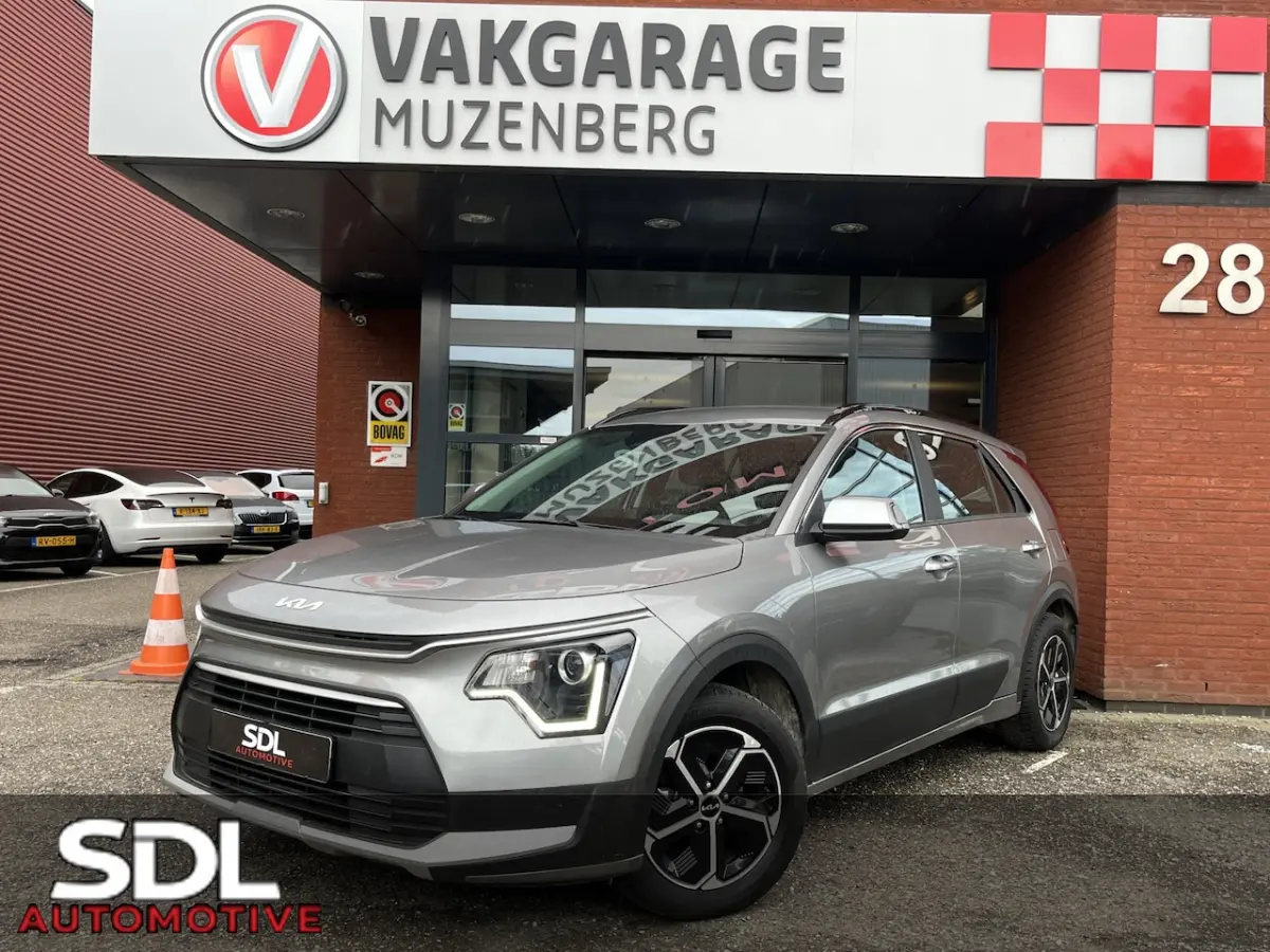 1.6 GDi Hybrid ComfortLine // NAVI // CLIMA // ADAPTIVE CRUISE // CAMERA // KEY LESS // AL