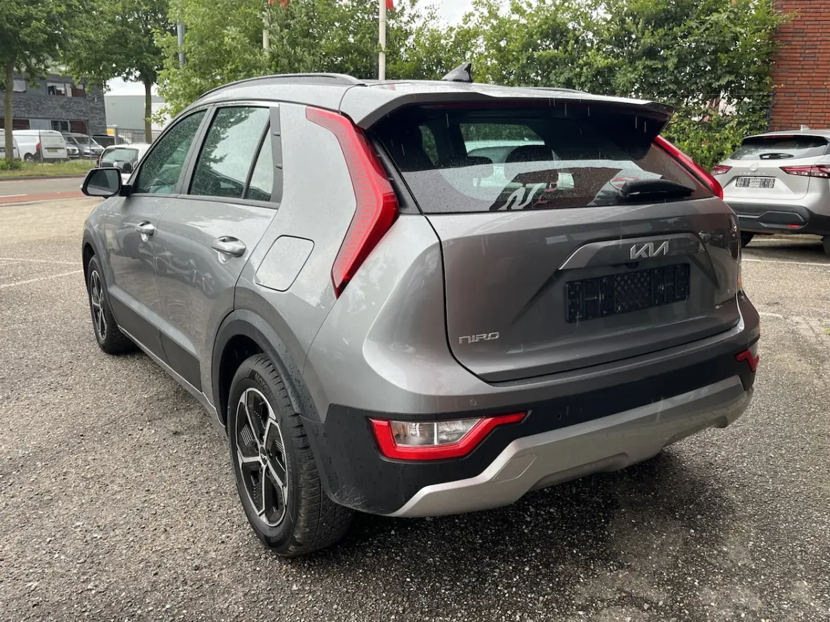 1.6 GDi Hybrid ComfortLine // NAVI // CLIMA // ADAPTIVE CRUISE // CAMERA // KEY LESS // AL