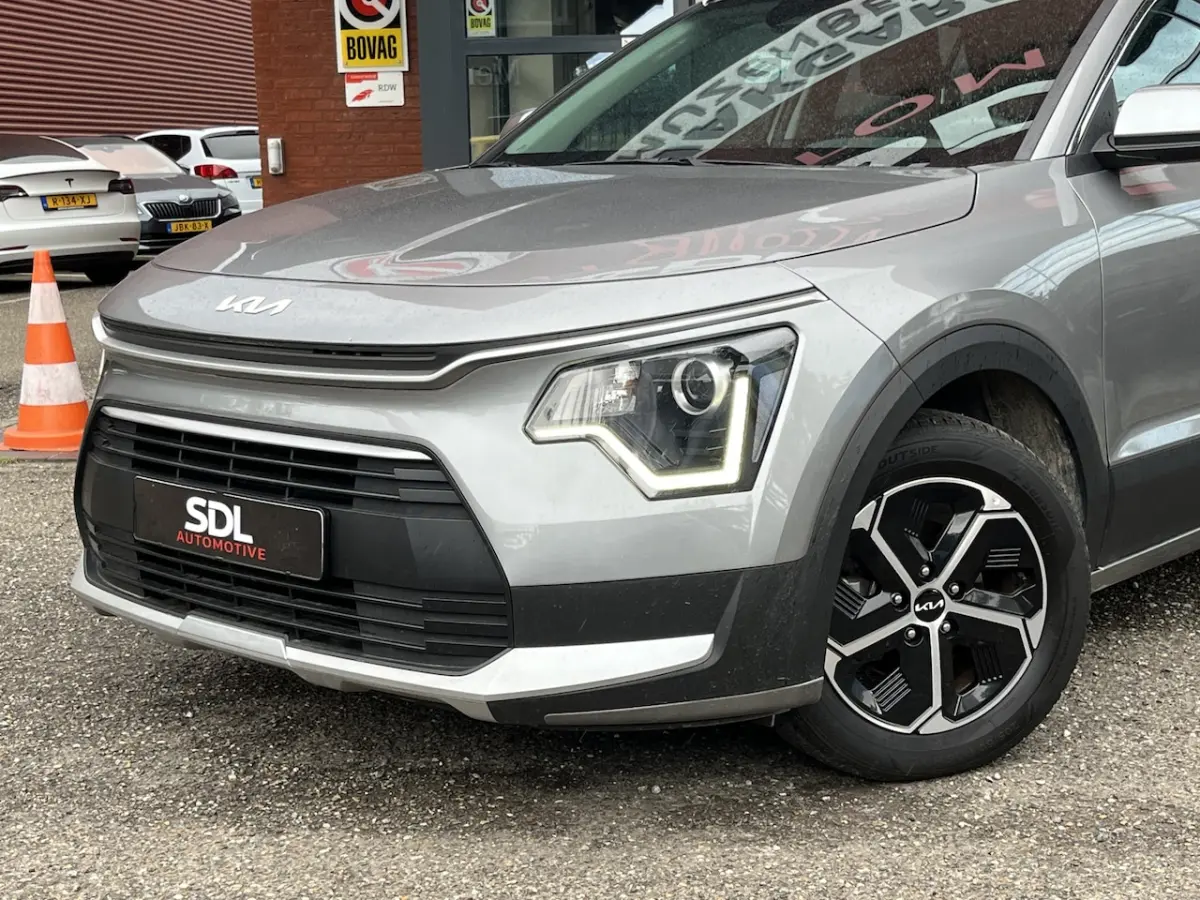 1.6 GDi Hybrid ComfortLine // NAVI // CLIMA // ADAPTIVE CRUISE // CAMERA // KEY LESS // AL